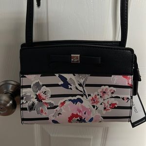 NWT Nine West Crossbody - beautiful small crossbody